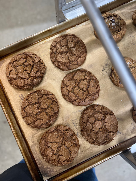 Ginger Molasses Cookie (vegan)